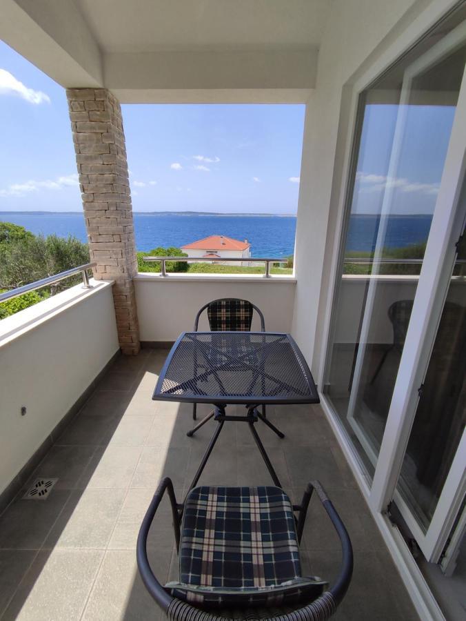 House Natali 70M From The Beach - Free Ev Top Up Ртина Экстерьер фото