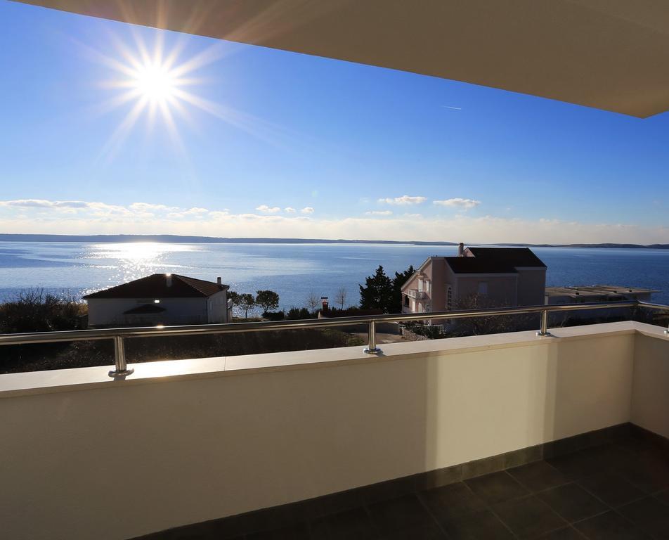 House Natali 70M From The Beach - Free Ev Top Up Ртина Экстерьер фото