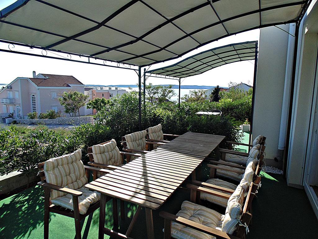 House Natali 70M From The Beach - Free Ev Top Up Ртина Экстерьер фото