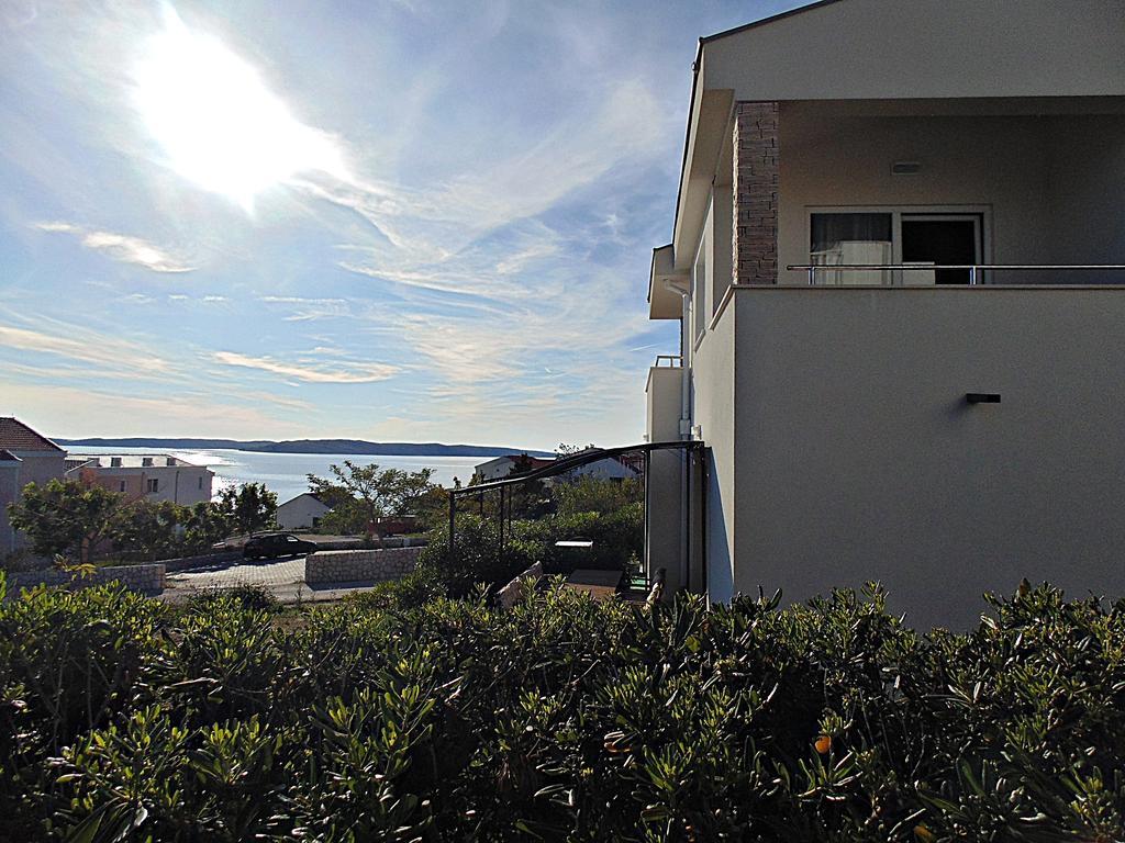 House Natali 70M From The Beach - Free Ev Top Up Ртина Экстерьер фото