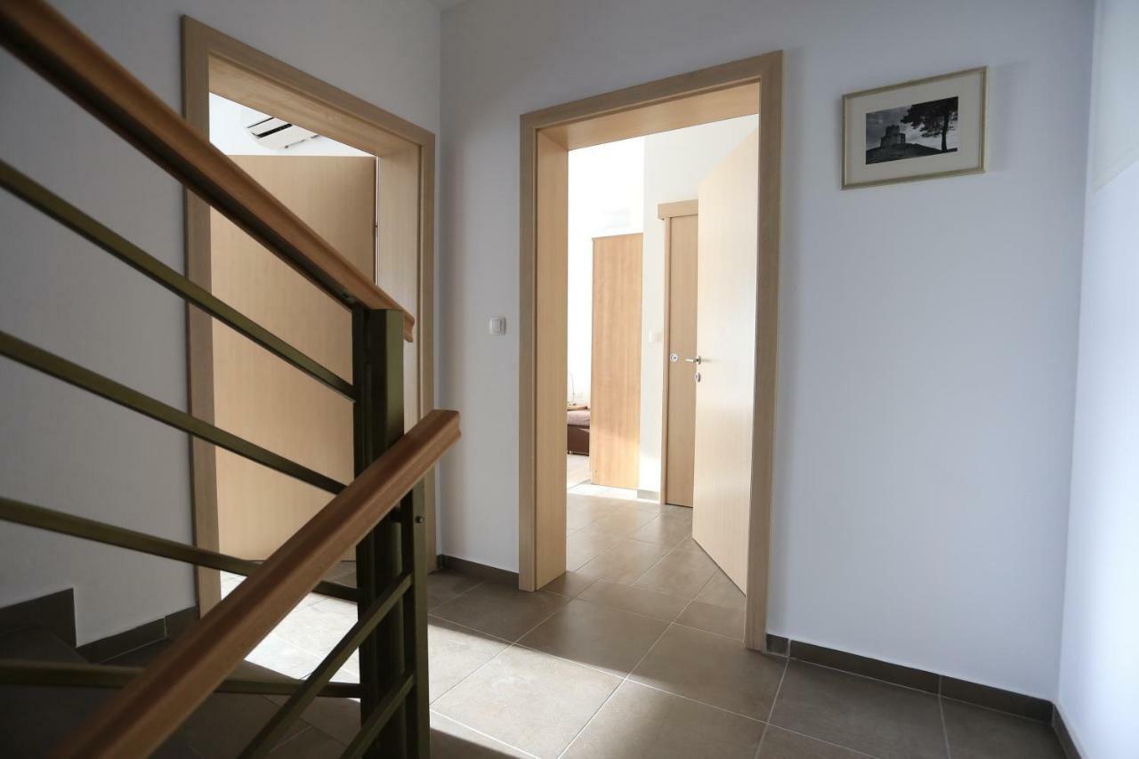 House Natali 70M From The Beach - Free Ev Top Up Ртина Экстерьер фото